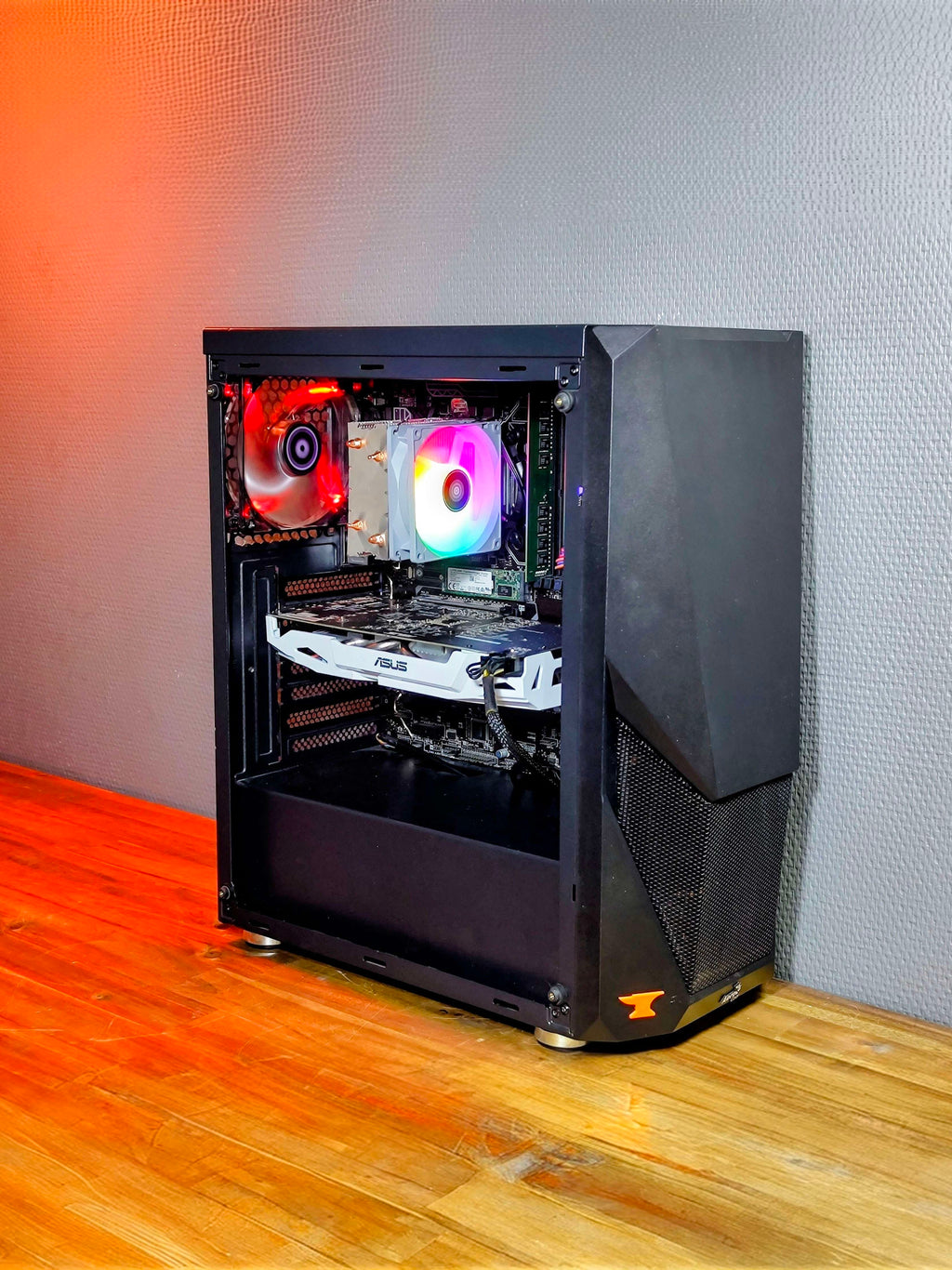Lepposa Pelikone | I7 6700 | GTX 1060 | 16GB | 128GB SSD | 500GB HDD