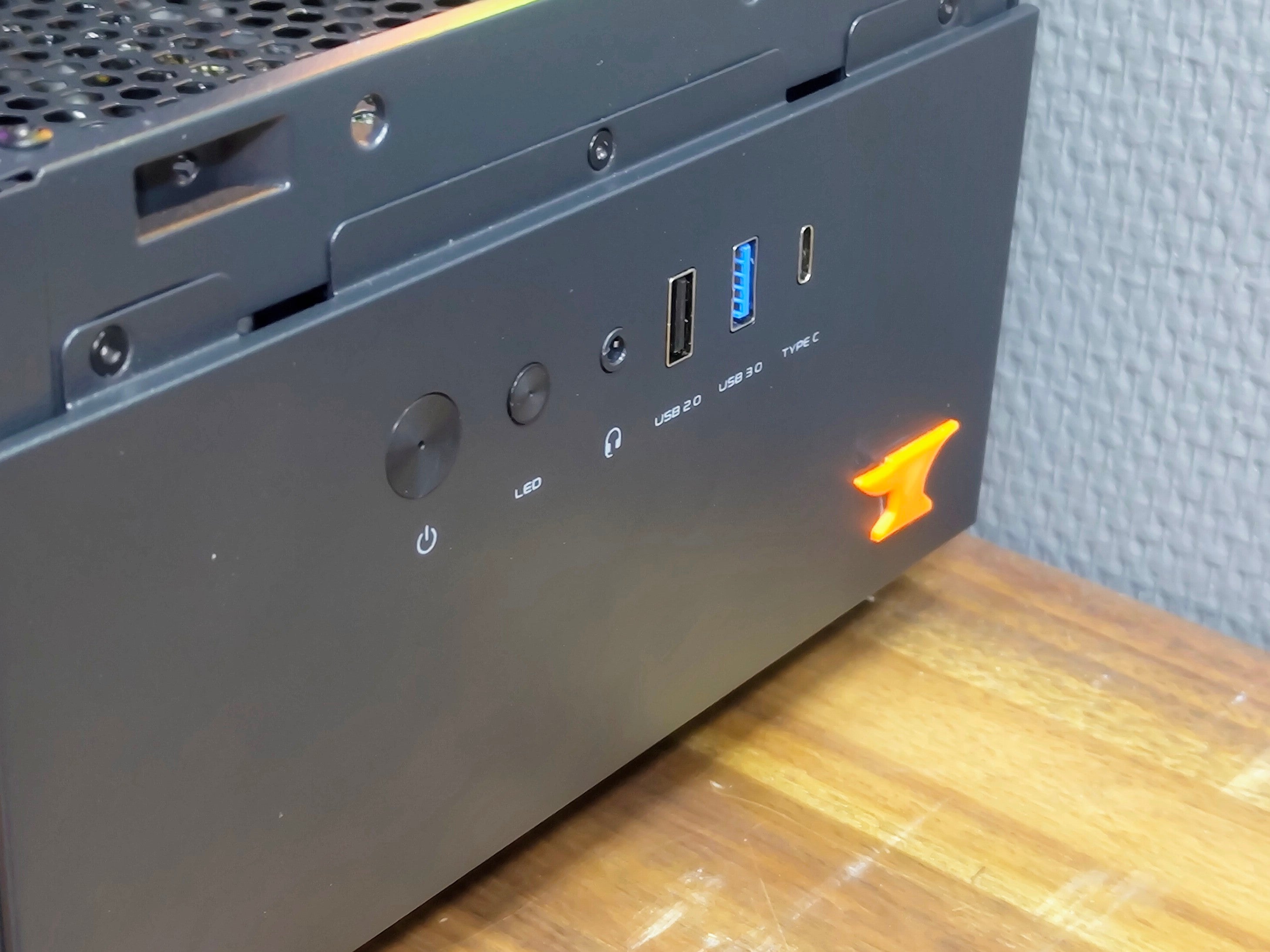 Jykevä Pelikone | I5 7600 | RTX 2060 | 16GB | 256GB SSD | 1TB HDD